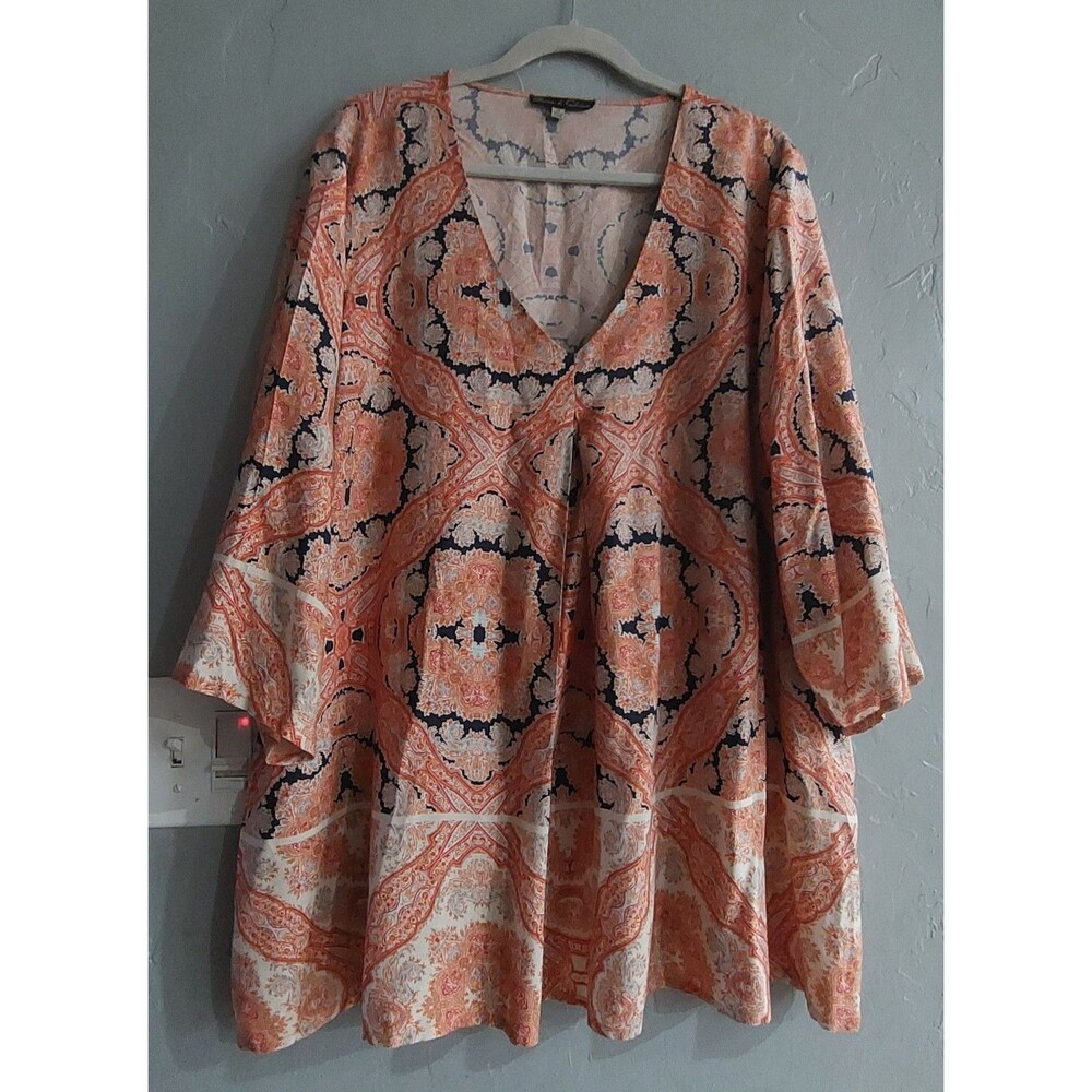 Rose & Olive  Tops  Plus 2X, Rayón, V Neck, 3/4 Sleeve paisley,24 Inch Of Armp